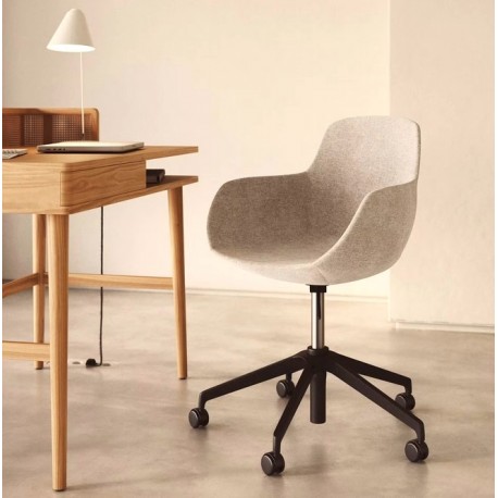 Beige and aluminium office chair with matt black finish Tisia VeryForma